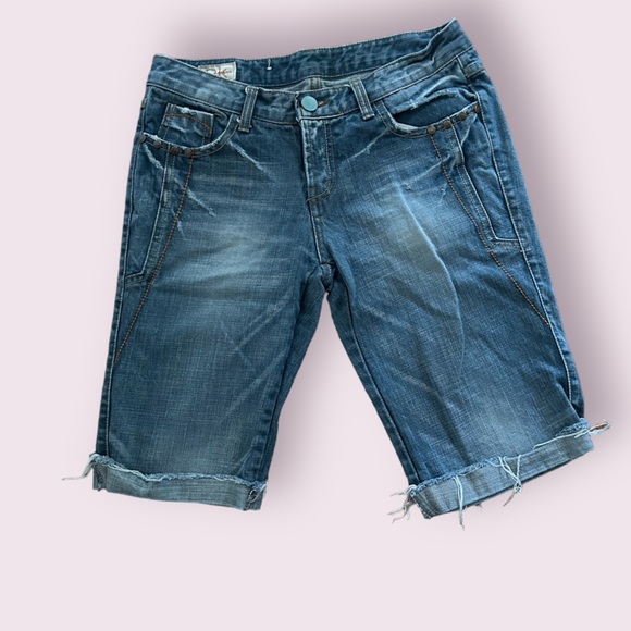 DKNY jean short size 28 - Picture 1 of 11